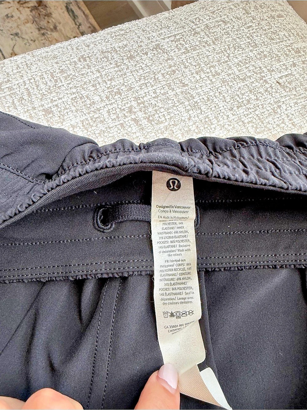 lululemon Softstreme Relaxed-Fit Mid-Rise Pant Wide Leg Pants Black Size Small - Picture 3 of 4